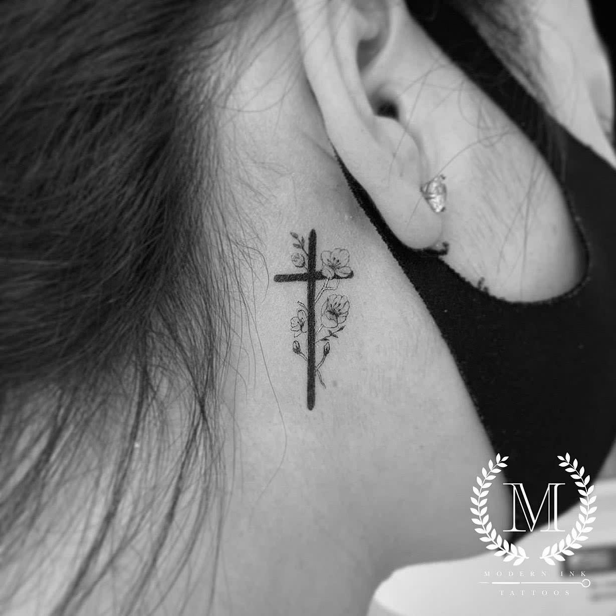 12+ Behind Ear Tattoo Ideas For Women To Inspire