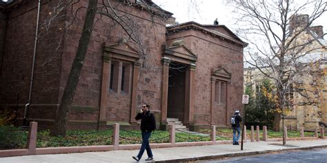 7 Insider Secrets About Yale's Mascot