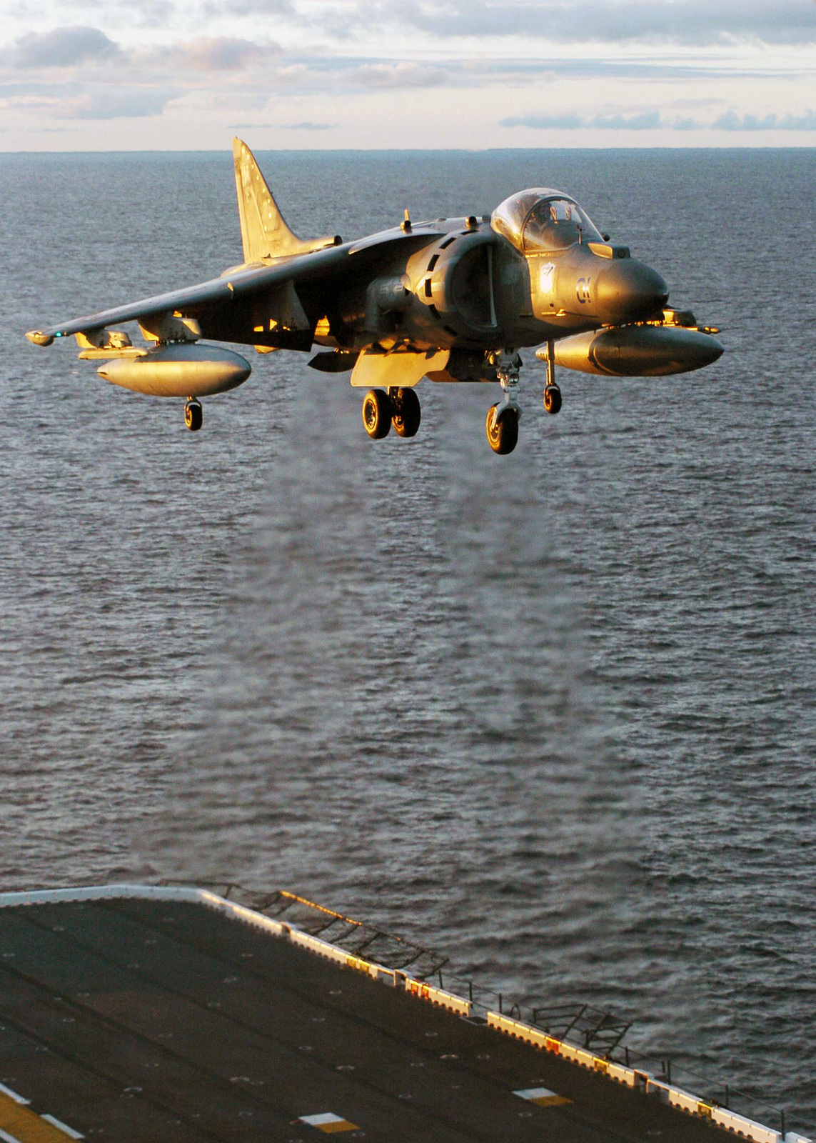 A Us Marine Corps Usmc Av 8B Harrier Marine Attack Squadron 214 Vma