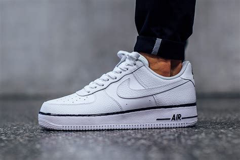 Air Forces 1 White