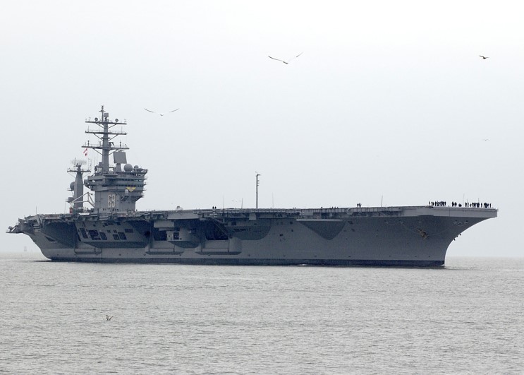 Cvn 69 Uss Dwight D Eisenhower Aircraft Carrier Us Navy P3