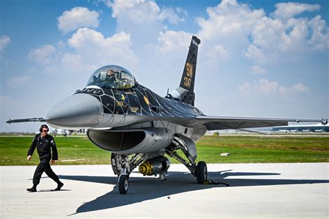 Dvids Images F 16 Viper Demo Team Practices For Famex 2023 Image 1