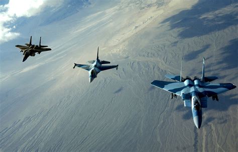 Fighter Jets Free Stock Photo Jet Fighters Flying In The Sky 14706