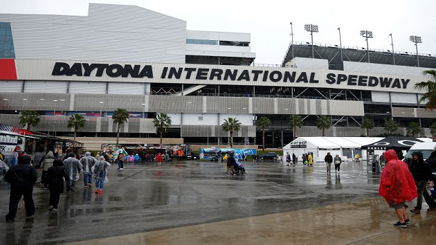 Nascar Delays Daytona 500 Race By A Day Due To Heavy Rain Kvnu News