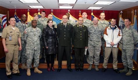 Nj National Guard Recruiters Share Recruiting Techniques Joint Base