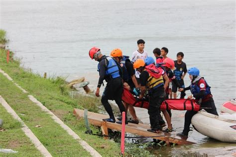 Pelatihan Water Rescue Untuk Tim Sar Pt Bridgestone Tire Indonesia