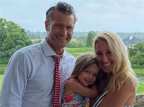 Pete Hegseth New Wife