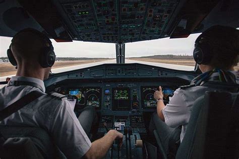 Selecting The Perfect Flight Instructor Articlesubmited