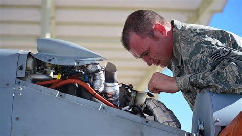 Skyhigh Careers: Expert Guide To Air Force Plane Maintenance