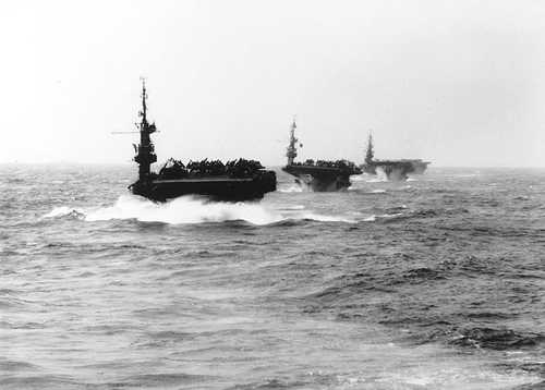 Us Navy Escort Carriers And Cruiser At Forward Pacific Base 1945