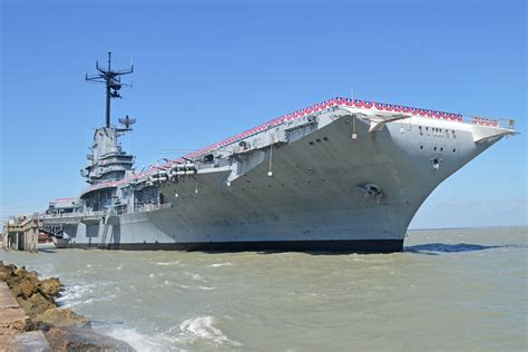 Uss Lexington Cv 16 Essex Class Aircraft Carrier Launche Flickr