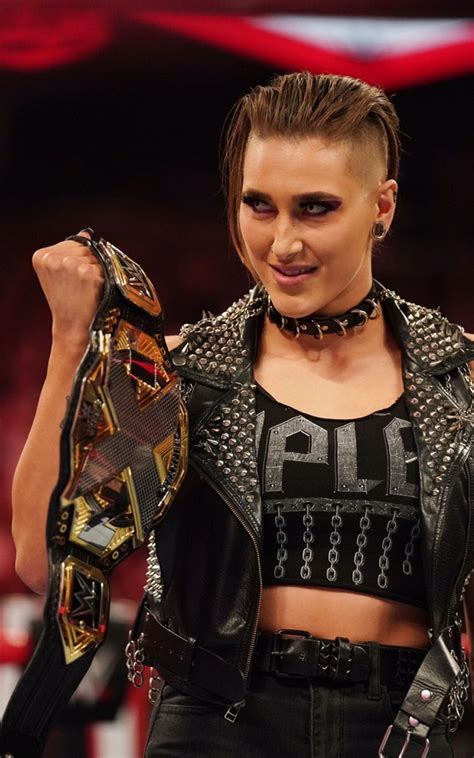 Wwe Female Wrestlers Pics