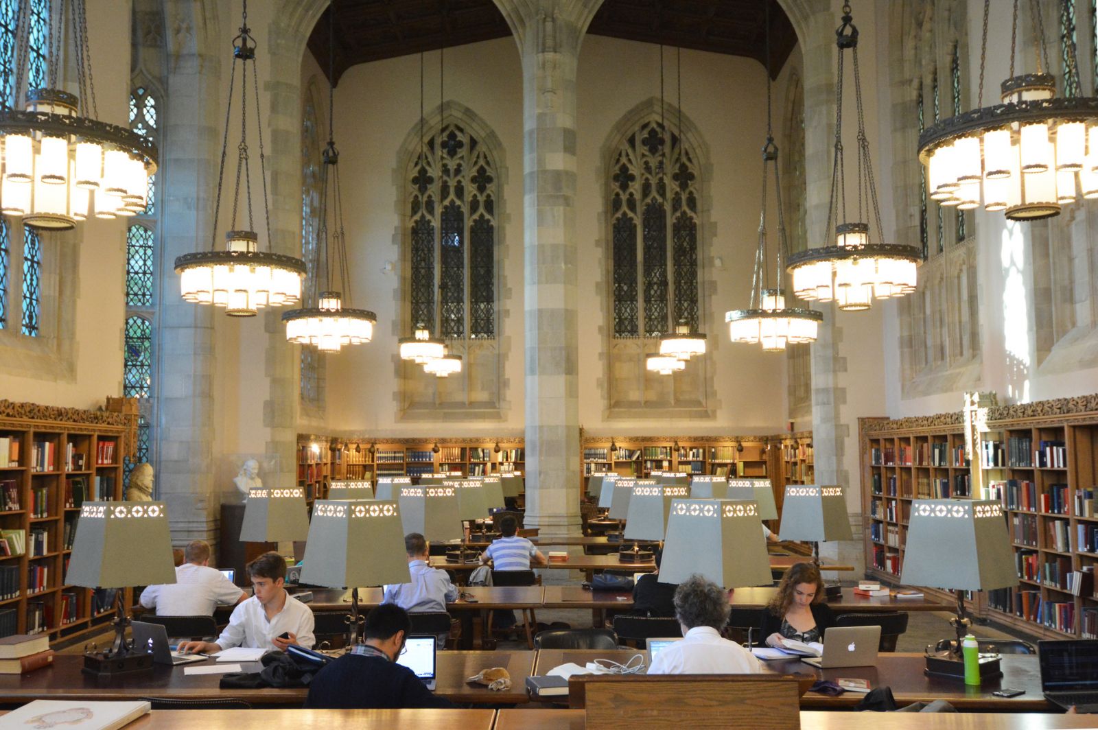 Yale University Inside: Campus Life Revealed